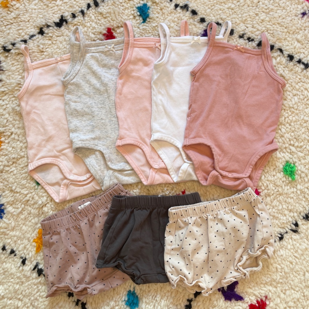 SOLD H&M Organic Cotton 8 Piece Bundle of Bodysuits and Bloomers (S NB)